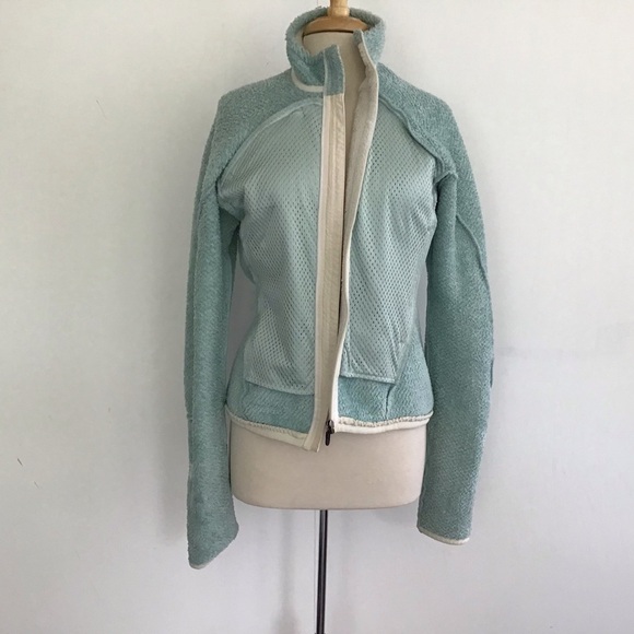 Patagonia R4 Regulator Full Zip 2 Pocket Polartec White Fleece Mint Lined M EUC - Picture 12 of 16